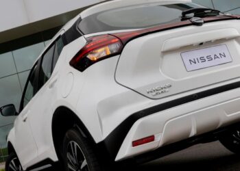 Tailândia transforma carro da Nissan e faz o que o Brasil sempre sonhou