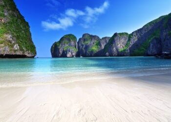 Paraíso asiático super barato de viajar tem águas limpas e clima de filme