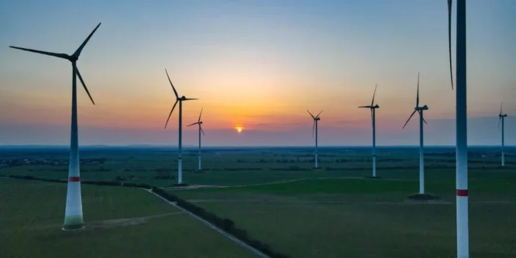 Maior torre de energia do Brasil vai ter 257 metros e vai captar luz natural