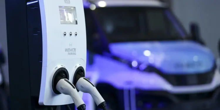 Montadoras tomam prejuízo com carros elétricos e produção vai mudar