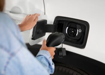 Carro elétrico mais vendido do Brasil não faz barulho e tem autonomia de luxo