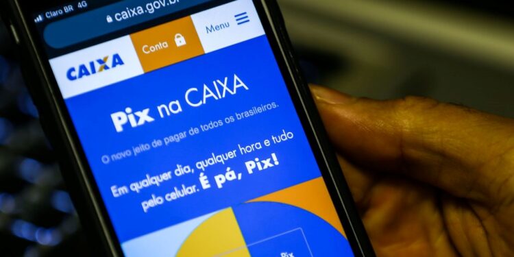 Clientes da Caixa recebem pix e saque de R$ 10.000 se fizerem isso