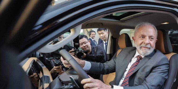 5 carros que já pertenceram ao presidente Lula