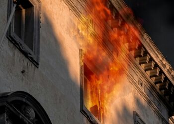 Mansão de R$ 30 milhões pegou fogo e pertence a ator famoso com quase R$ 1 bilhão na conta