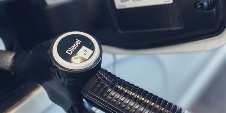 Petrobras pode fazer mudança histórica na produção de diesel no Brasil