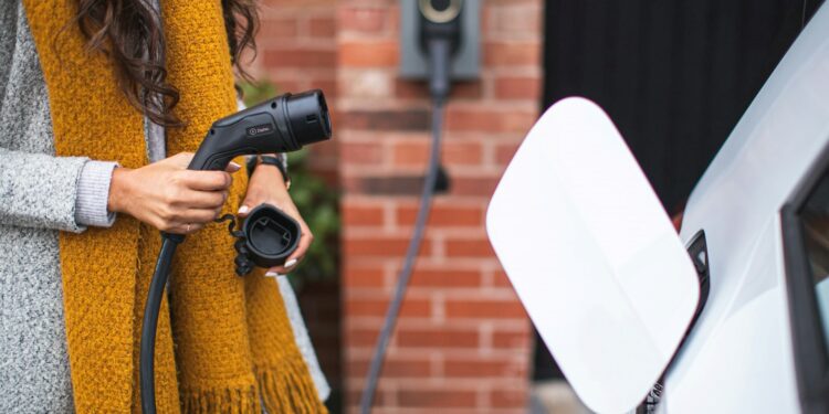 Quanto custa para instalar um carregador de carro elétrico em abril de 2026?