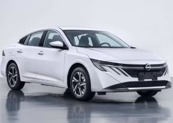 Carro 2.0 de luxo fabricado para gente rica virou carro de aplicativo