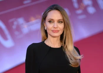 Aos 50 anos, Angelina Jolie comprou selva particular com extensão maior que 80 mil campos de futebol