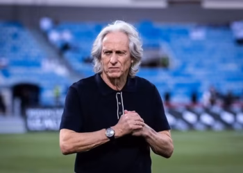 Aos 71 anos, Jorge Jesus confirma retorno e enlouquece torcida do Flamengo