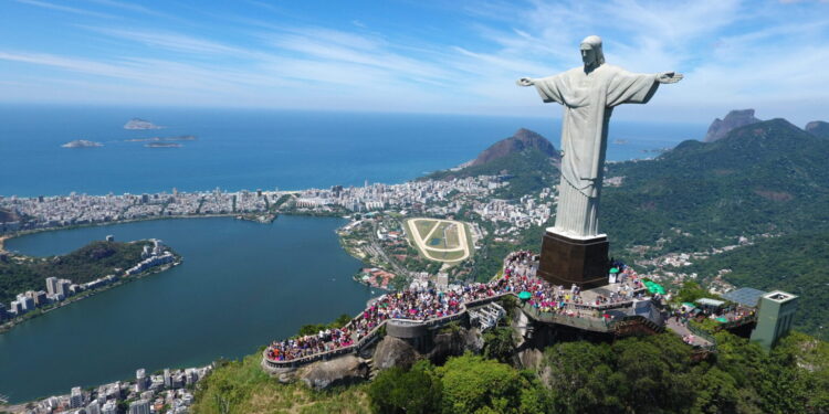 Enquanto São Paulo foi eleita a cidade mais feliz do Brasil, Rio de Janeiro fica em posição ruim