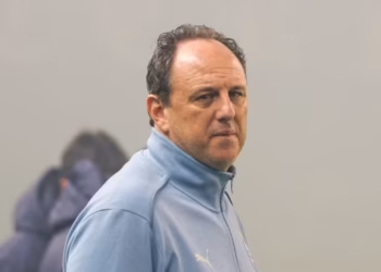 Rogério Ceni já tem data para deixar o comando técnico do Bahia caso não renove o contrato ou seja demitido