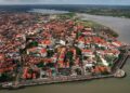 Única capital do Brasil formada por franceses tem banho de mar quentinho em várias estações