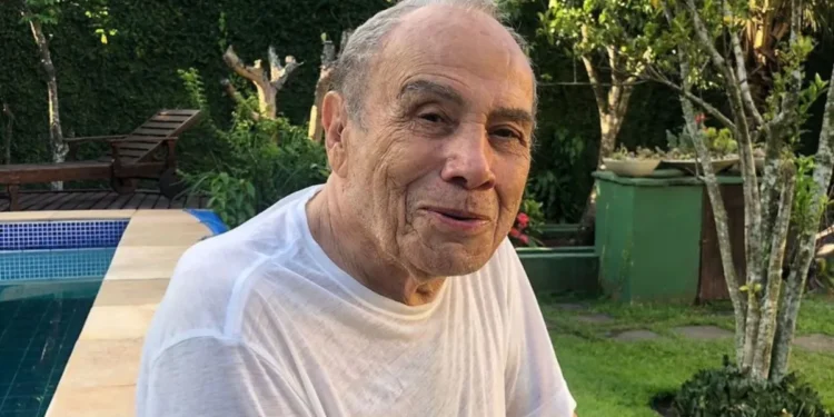 Aos 94 anos, Stênio Garcia vai ganhar R$ 5 mil por mês da ex-esposa
