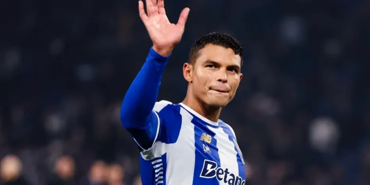 Thiago Silva pega todos de surpresa e pode ir para a Copa do Mundo