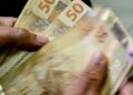 Caixa libera saque de R$ 1.621 para brasileiros nessas condições