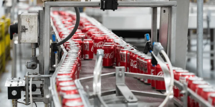 Fábrica gigante da Coca-Cola anuncia fechamento após mais de 100 anos