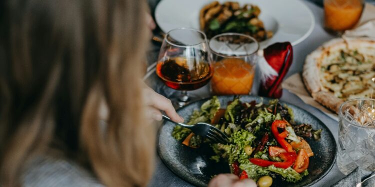 Mudança aprovada pelo Senado afeta restaurantes e supermercados