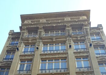 Prédio mais antigo de São Paulo tem 7 andares e mais de 100 anos