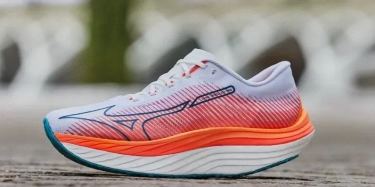 Maior fábrica de calçados do Brasil lucra mais que a Nike e produz milhares de tênis por dia