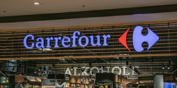 Comunicado geral aos brasileiros que têm mais de 50 anos e compram no Carrefour