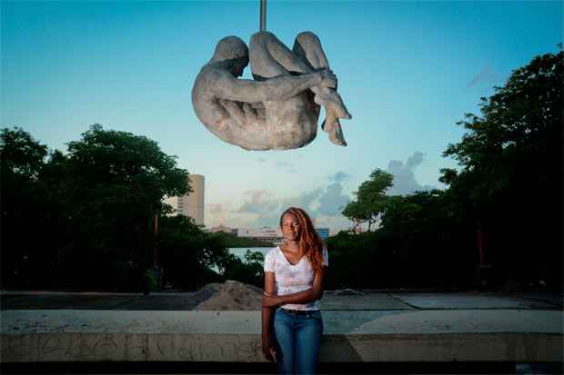 Maria Clara, que  transsexual, registrou queixa no Departamento de Homicdios e Proteo  Pessoa (DHPP). Foto: Guilherme Verissimo/Arquivo Esp DP/DA Press