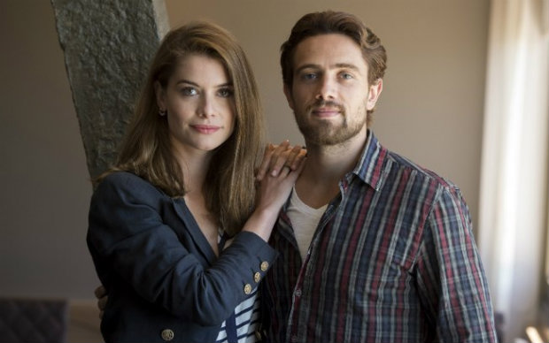 Alinne Moraes e Rafael Cardoso contracenaram juntos na obra - Foto: TV Globo/Divulgao (Foto: TV Globo/Divulgao)