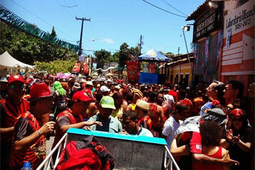 Desfile do bloco Eternamente Sport, em Olinda. Foto: nossosport/twitter