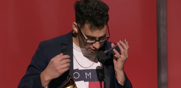 Jack Antonoff recebeu prmio para Taylor Swift. Crdito: Grammy/Reproduo