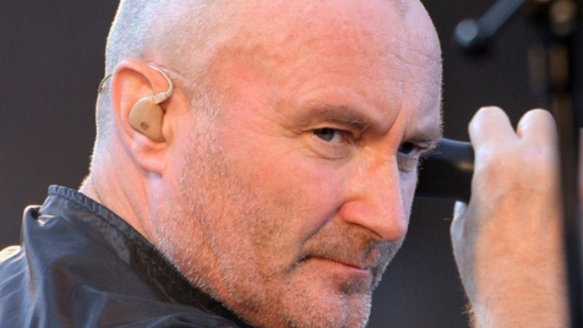 Com problemas de saúde, Phil Collins se despede dos palcos - Cultura -  Estado de Minas