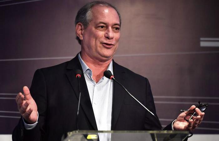 Ciro diz que aborto tema do Congresso e que n o confrontar