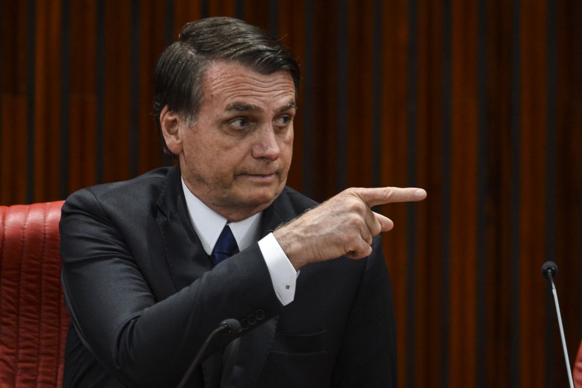 Propostas de Bolsonaro emperram na Câmara dos Deputados