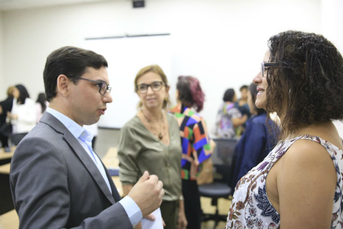 De acordo com a vice-governadora Luciana Santos, a capacitao das mulheres  um tema prioritrio. Foto: Diego Galba / Divulgao