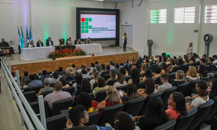 A nova sede tem capacidade para receber 1,2 mil estudantes. (Foto: IFPE/Divulgao.)