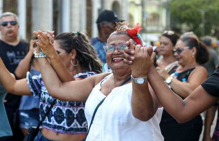  Eliete Ribeiro saiu de Pau Amarelo para se divertir no Bairro do Recife. (Foto: Bruna Costa / Esp. DP Foto)