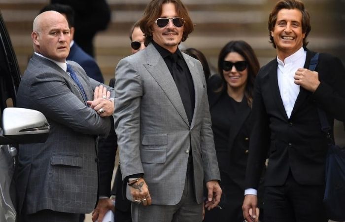 Advogado de Johnny Depp garante que ator «nunca bateu numa mulher»