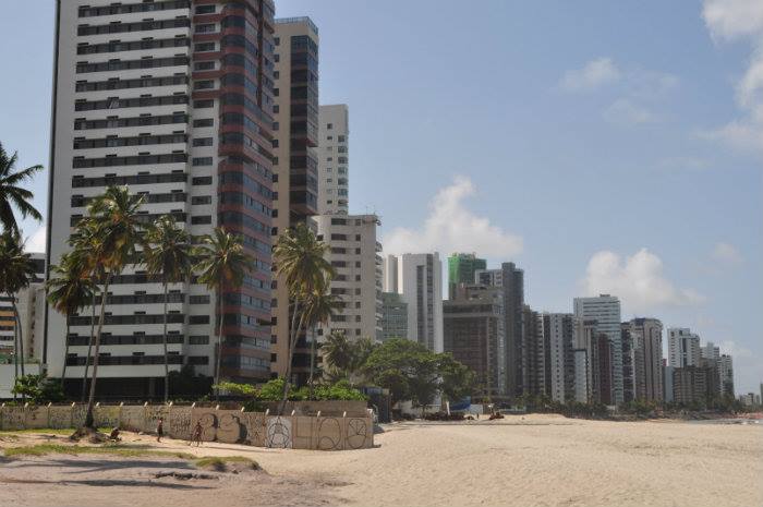 Atualmente, a cidade tem cerca de 205 mil imveis cadastrados. (Foto: Julio Jacobina/Arquivo DP)