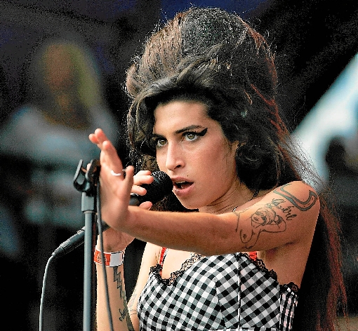 Você não sabe que devia ser o homem? Amy Winehouse - Pensador