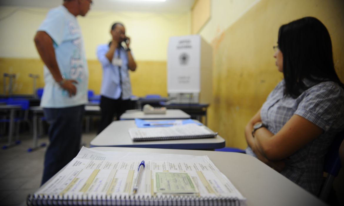 Eleições 2022 O Que Fazem Os Mesários Durante O Processo De Votação Mundo Diario De Pernambuco