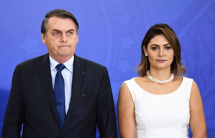 Michelle E Jair Bolsonaro Param De Seguir Um Ao Outro No Instagram Pol Tica Diario De Pernambuco