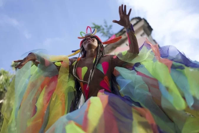 Carnaval na escola: veja como abordar o tema de forma criativa