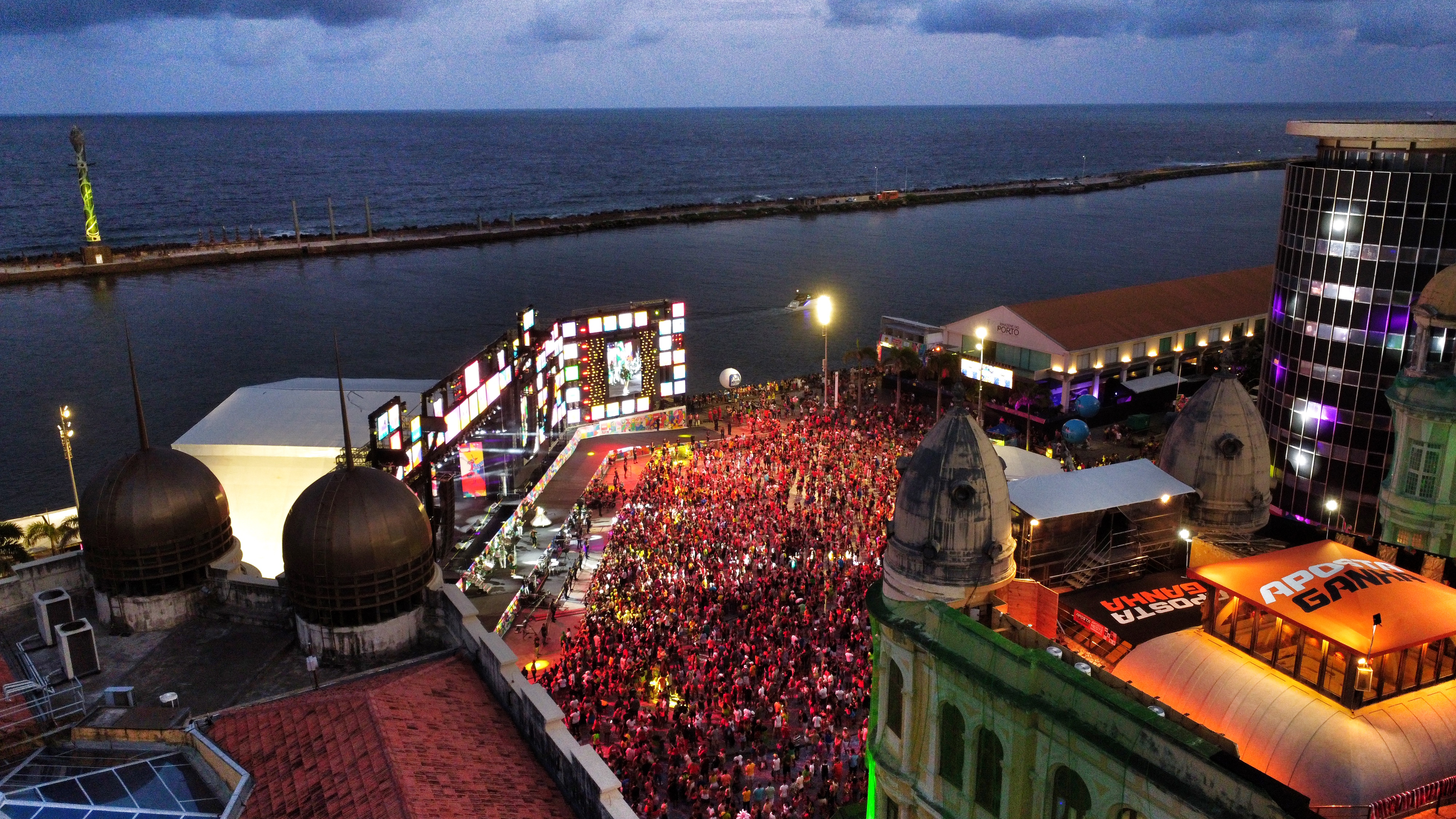 Carnaval do Recife reúne cultura popular nesta segunda-feira (20) | Local:  Diario de Pernambuco