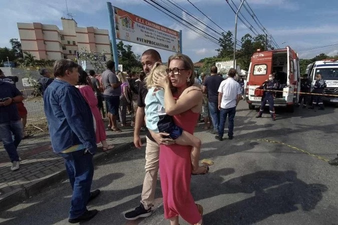 Lula manda mensagem às famílias das vítimas do ataque em creche de