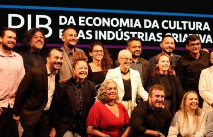 Documento foi assinado pela pasta aps divulgao de estudo, nesta semana, que mostra que o PIB do setor cultural de 2020 superou o da indstria automobilstica, representando 3,11% do PIB total brasileiro (Crdito: Bruno Poletti/Minc)