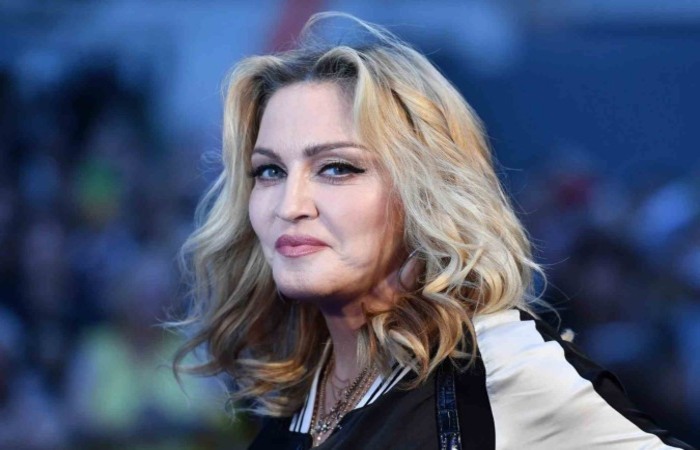 De acordo com a CNN americana, e uma fonte ligada  artista, Madonna foi liberada e est na casa, em Nova York (Crdito: AFP)