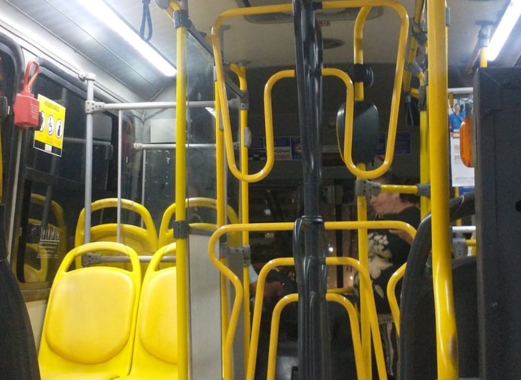 Catracas Altas De ônibus Devem Ser Retiradas Em Até Dez Dias Diz