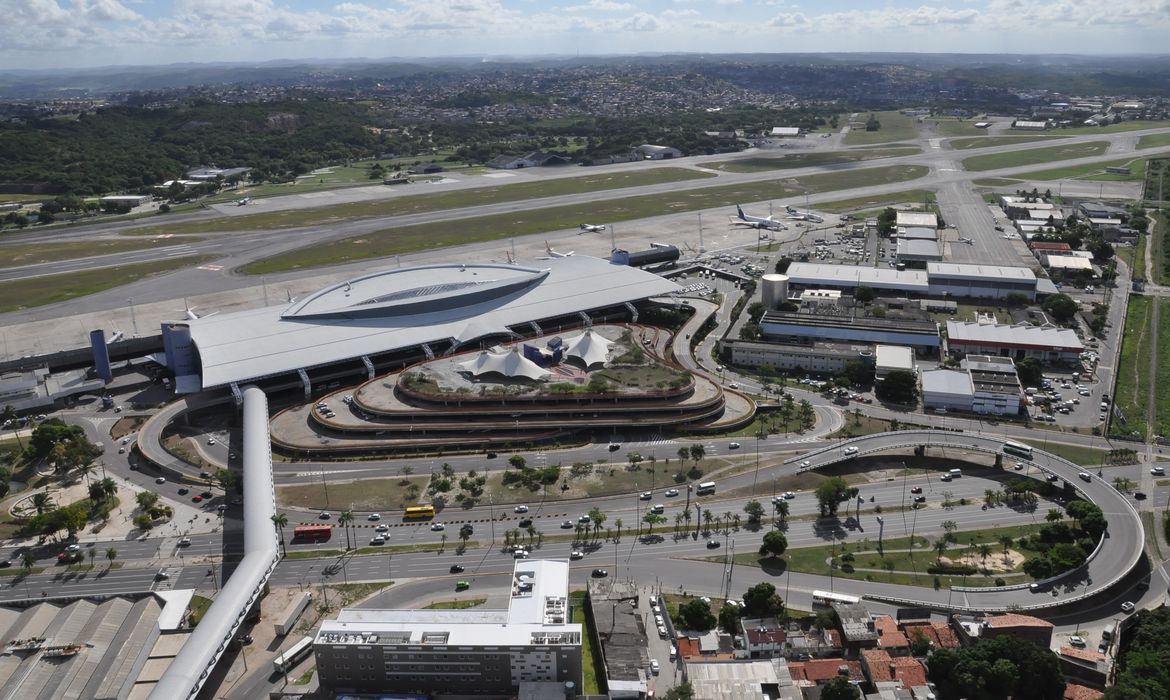 Os avies seguiro do Aeroporto Internacional  do Recife/Guararapes/Gilberto Freyre para o Aeroporto Ministro Pistarini (Ezeiza), na capital argentina (Foto: Infraero/Agncia Brasil)