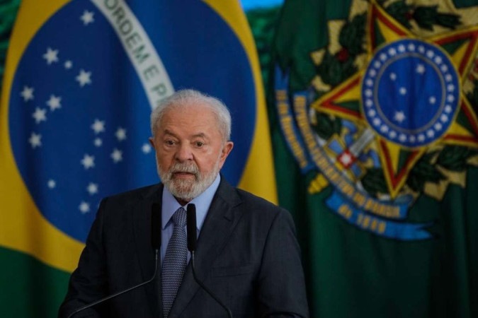 Lula se disse "chocado" com os ataques que classificou como "terroristas" e manifestou condolncias aos familiares dos mortos (foto: Jodson Alves/Agncia Brasil)