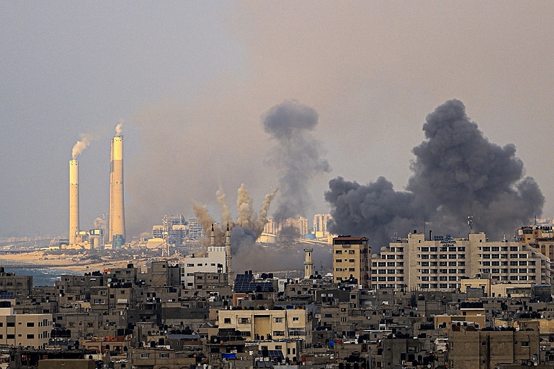 Ao menos seis jornalistas palestinos j foram mortos durante o conflito (foto: MAHMUD HAMS / AFP)