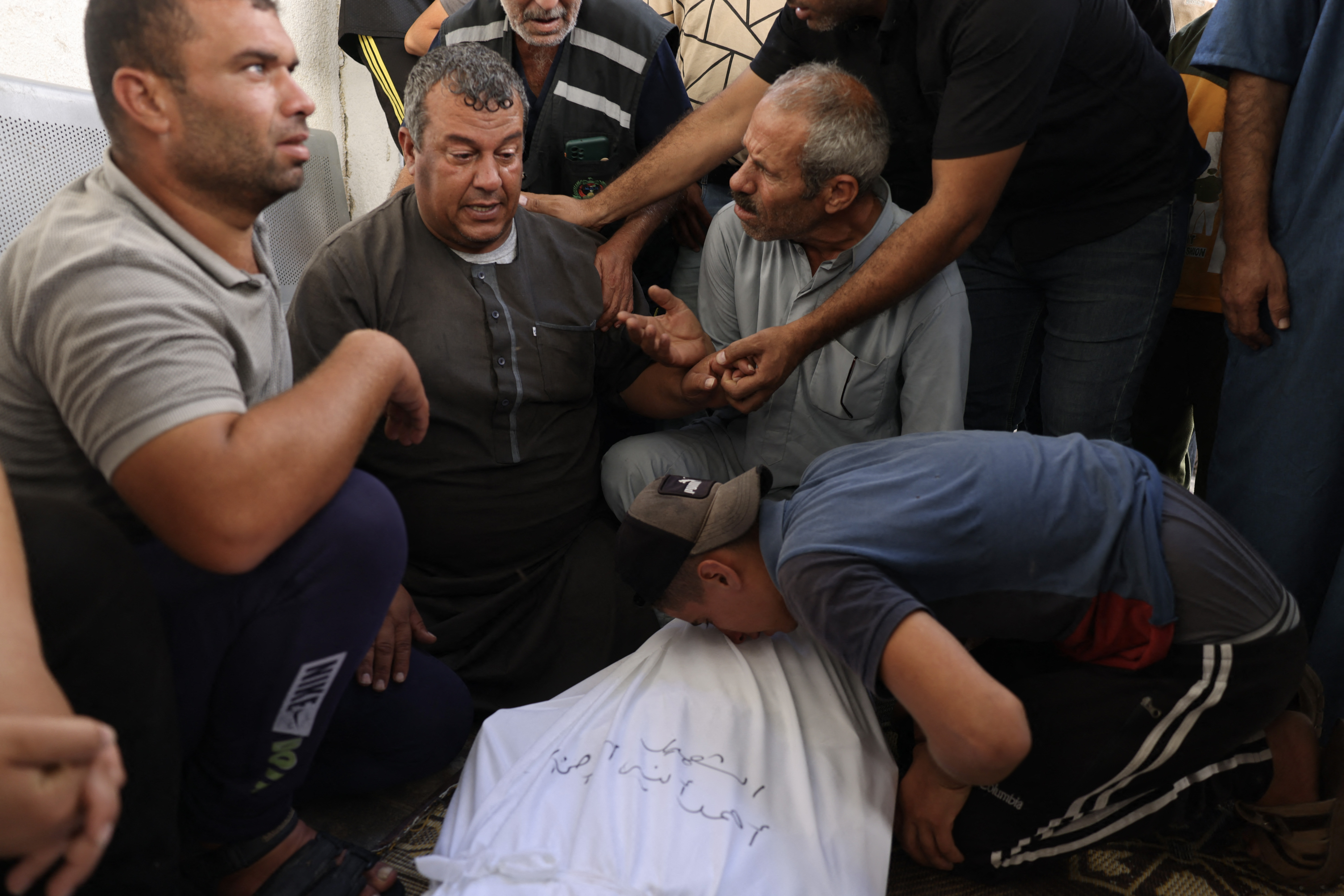 Funeral de vtima de bombardeio israelense (SAID KHATIB / AFP
)