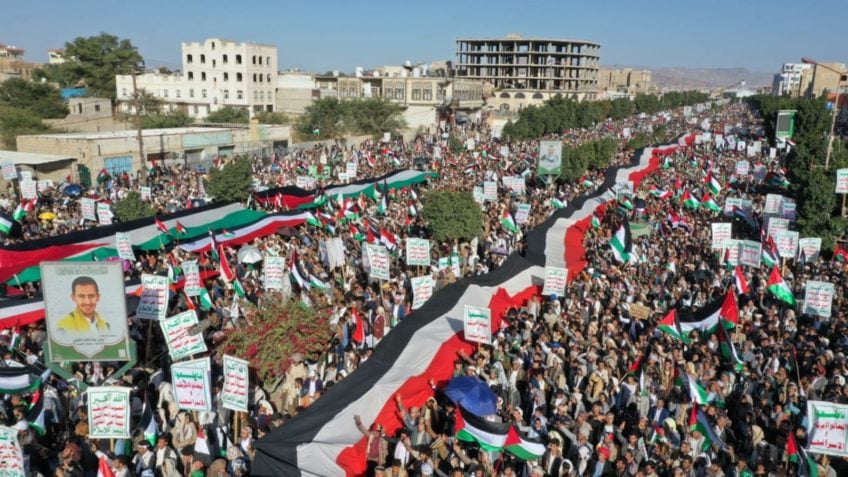 Cidades rabes e de maioria muulmana manisfestaram apoio a Gaza (foto: Mahmud Turkia/AFP)